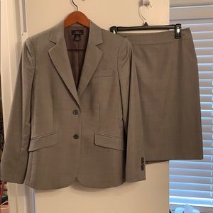 Brooks brothers suit